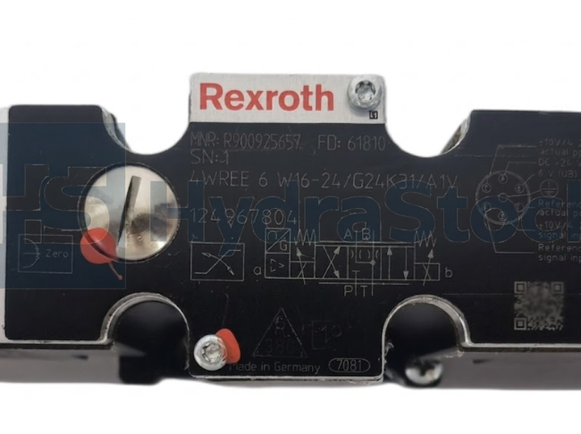 Bosch Rexroth R900925657 Proportional Valve 4WREE 6 W16-2X